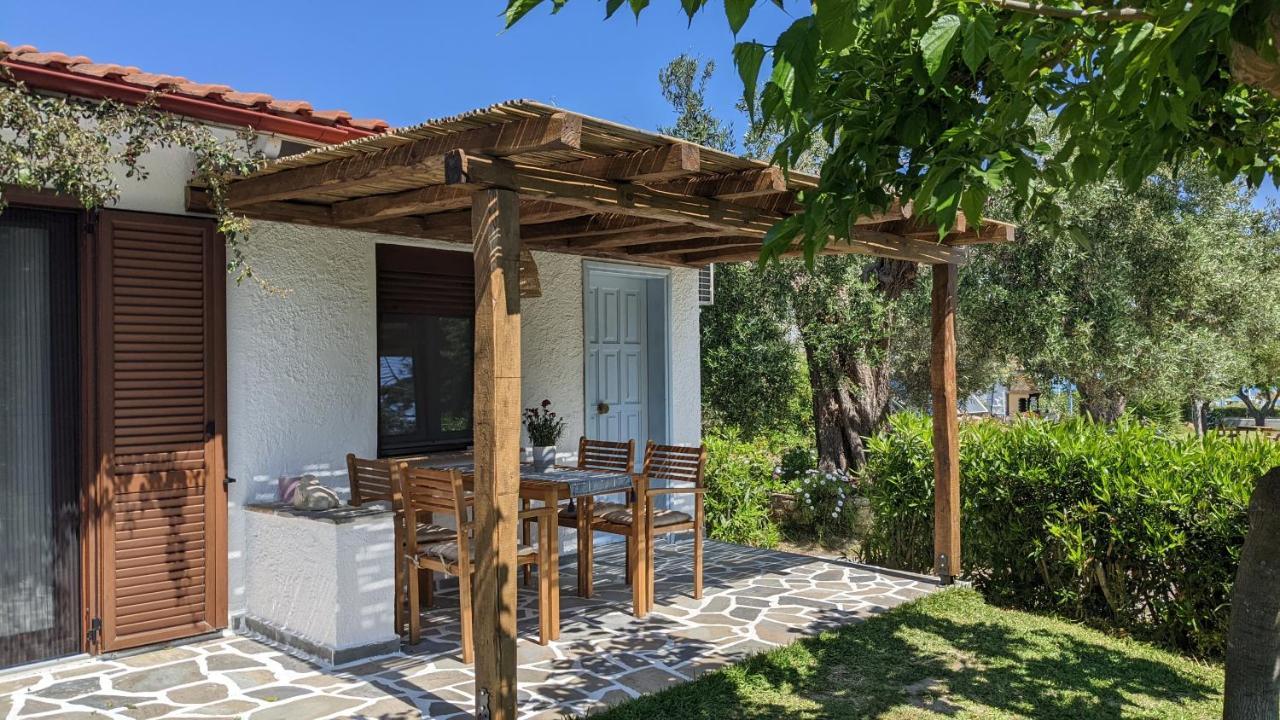 Bungalows Iphigenia Pefkochori Exterior photo